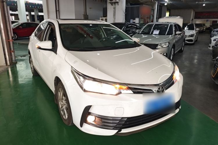 Used Toyota Corolla 2017 Revised Version 1.2T S-CVT GL-i Leather Edition Front Right 45 Deg