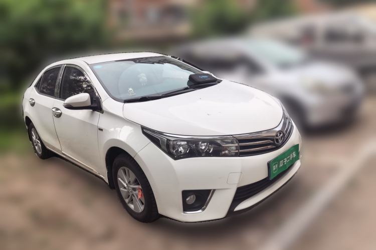 Used Toyota Corolla 2017 Revised Version 1.6L S-CVT GL Front Right 45 Deg