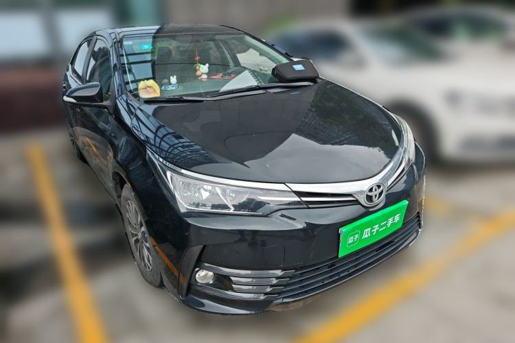 Used Toyota Corolla 2017 Revised Version 1.2T S-CVT GL Front Right 45 Deg