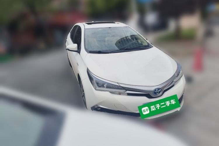 Used Toyota Corolla 2017 Revised Dual-Engine 1.8L E-CVT Leading Edition Front Right 45 Deg