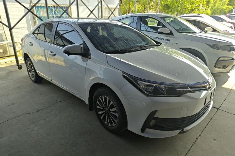 Used Toyota Corolla 2017 Revised Version 1.2T S-CVT GL-i Front Right 45 Deg