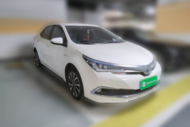 Used Toyota Corolla 2017 Revised Dual-Engine 1.8L E-CVT Elite Edition Front Right 45 Deg