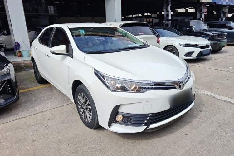 Used Toyota Corolla 2017 Revised Version 1.2T S-CVT GL Front Right 45 Deg