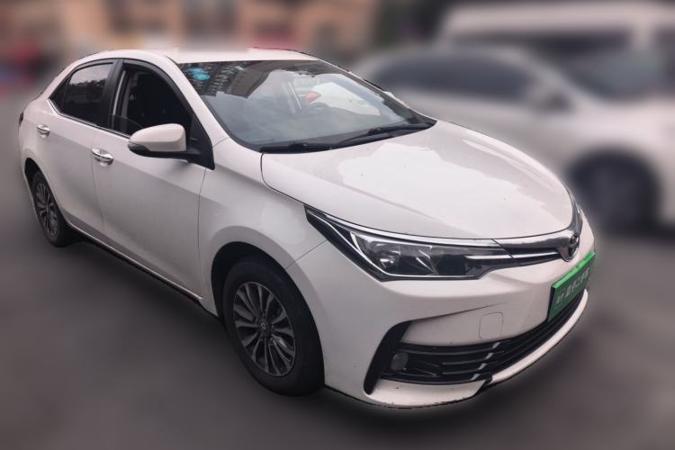 Used Toyota Corolla 2017 Revised Version 1.2T S-CVT GL Front Right 45 Deg