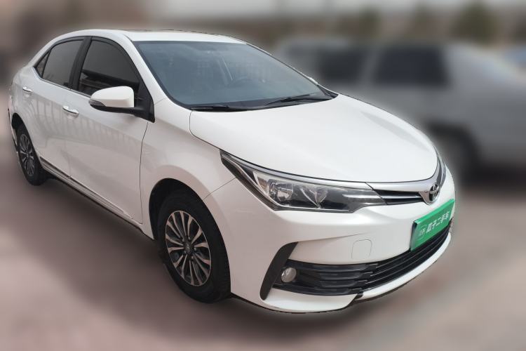 Used Toyota Corolla 2017 Revised Version 1.2T S-CVT GL-i Front Right 45 Deg