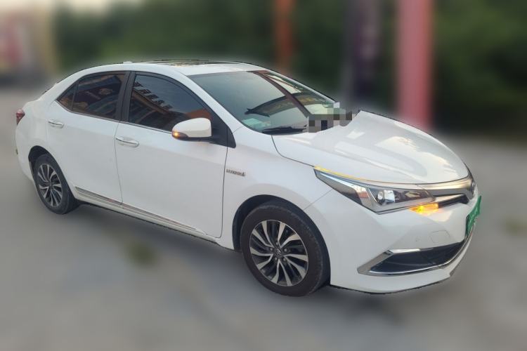 Used Toyota Corolla 2017 Revised Dual-Engine 1.8L E-CVT Elite Edition Front Right 45 Deg