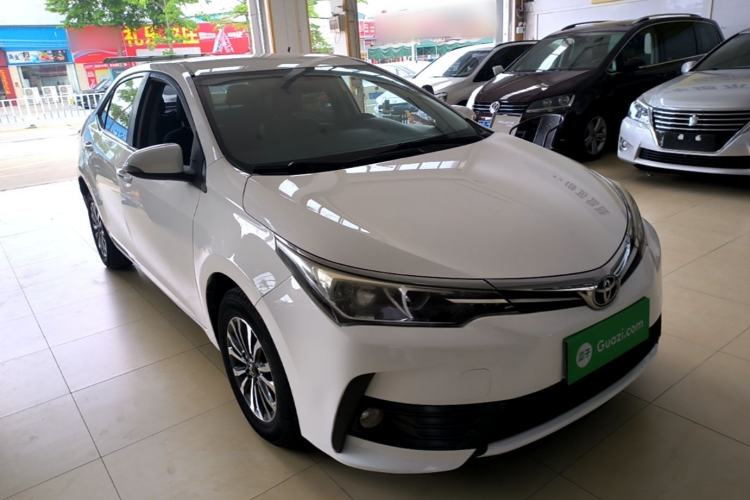 Used Toyota Corolla 2017 Revised Version 1.2T S-CVT GL Front Right 45 Deg