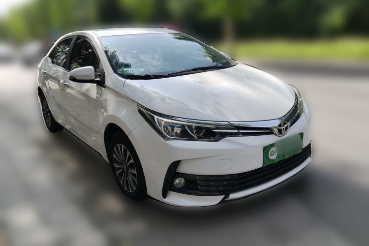 Used Toyota Corolla 2017 1.2T CVT GL Front Right 45 Deg