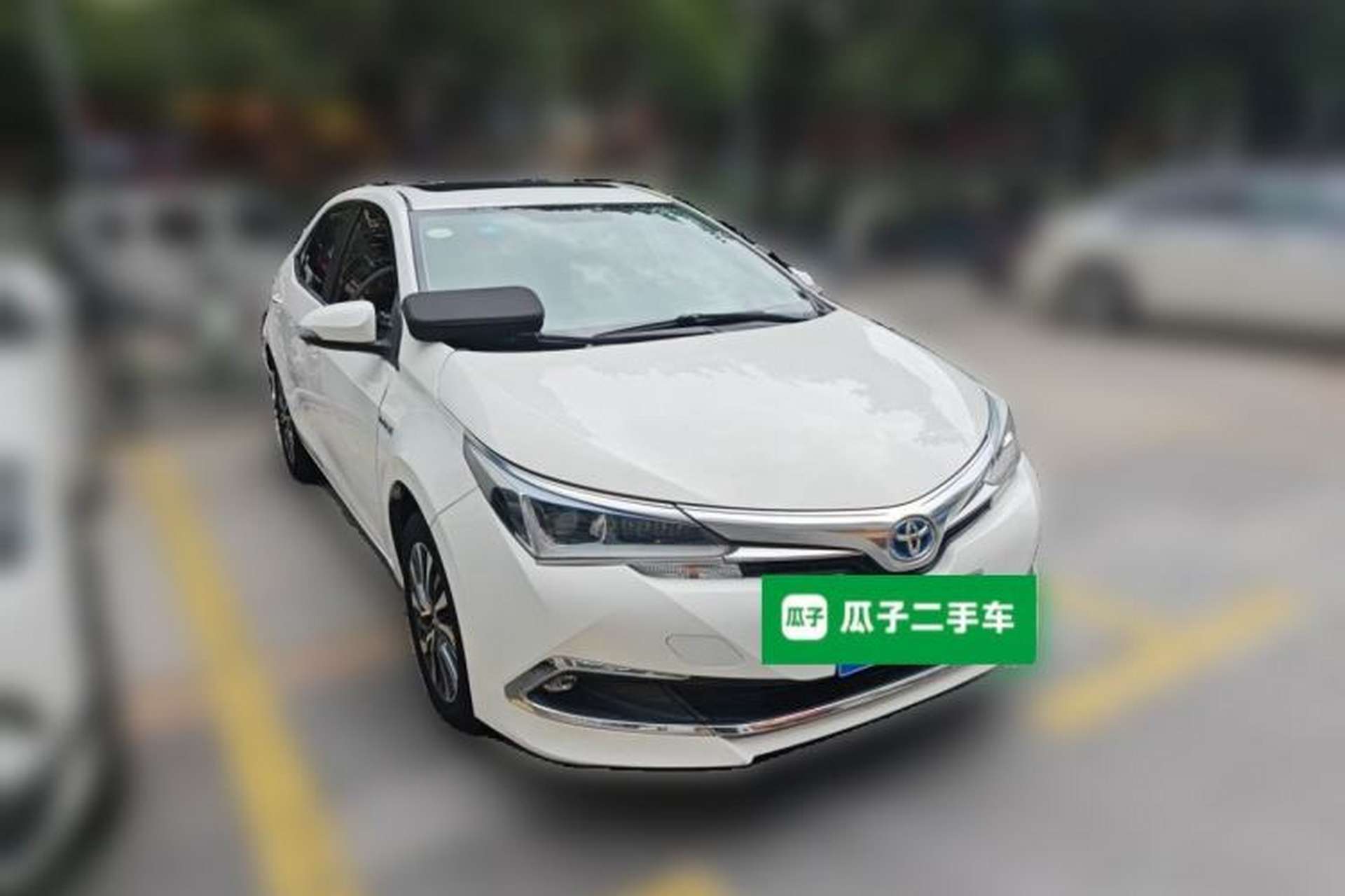 Used Toyota Corolla 2017 Revised Dual-Engine 1.8L E-CVT Leading Edition Front Right 45 Deg