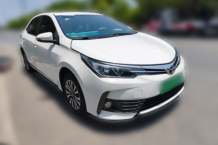 Used Toyota Corolla 2017 Revised Version 1.2T S-CVT GL-i Front Right 45 Deg