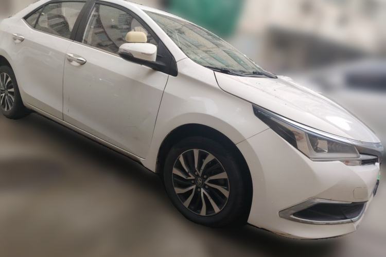 Used Toyota Corolla 2017 Revised Dual-Engine 1.8L E-CVT Leading Edition Front Right 45 Deg