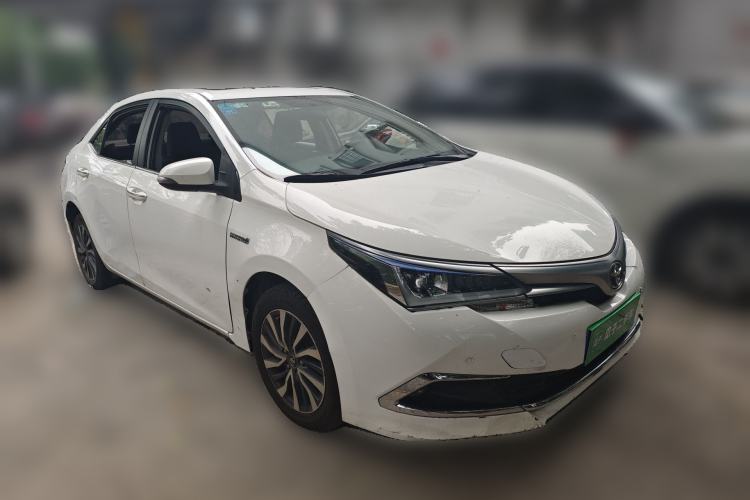 Used Toyota Corolla 2017 Revised Dual-Engine 1.8L E-CVT Leading Edition Front Right 45 Deg