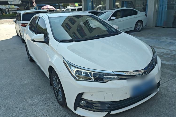 Used Toyota Corolla 2017 Revised Version 1.2T S-CVT GL-i Front Right 45 Deg