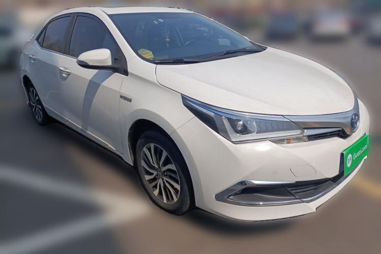 Used Toyota Corolla 2017 Revised Dual-Engine 1.8L E-CVT Elite Edition Front Right 45 Deg