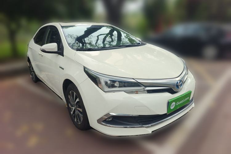 Used Toyota Corolla 2017 Revised Dual-Engine 1.8L E-CVT Leading Edition Front Right 45 Deg
