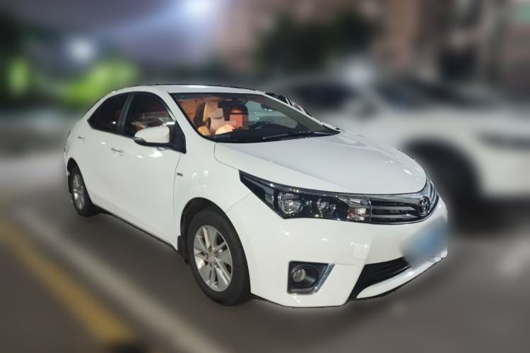 Used Toyota Corolla 2017 1.6L CVT GL Front Right 45 Deg