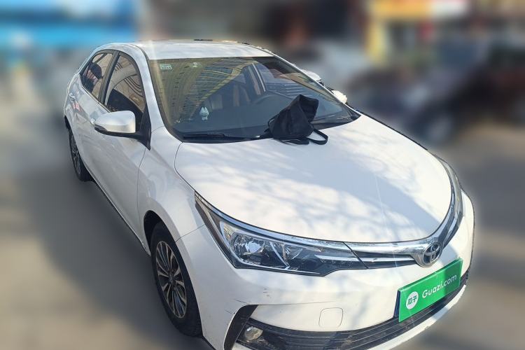 Used Toyota Corolla 2017 Revised Version 1.2T S-CVT GL Front Right 45 Deg