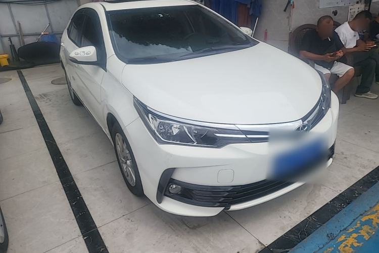 Used Toyota Corolla 2017 Revised Version 1.2T S-CVT GL-i Leather Edition Front Right 45 Deg