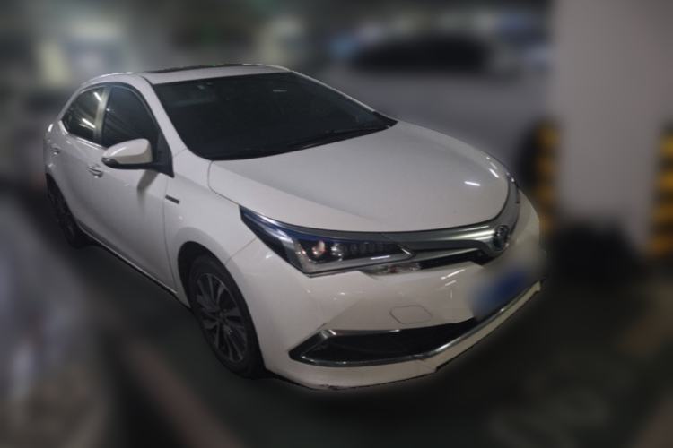 Used Toyota Corolla 2017 Revised Dual-Engine 1.8L E-CVT Leading Edition Front Right 45 Deg