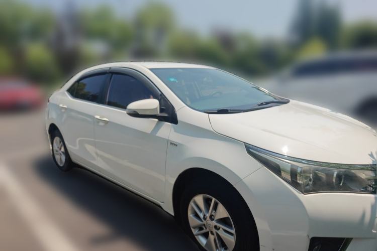 Used Toyota Corolla 2017 1.6L CVT GL Front Right 45 Deg