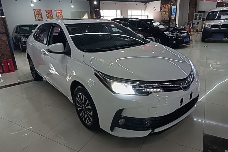 Used Toyota Corolla 2017 1.2T CVT GLX-i Front Right 45 Deg
