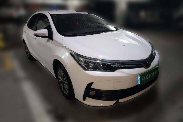 Used Toyota Corolla 2017 Revised Version 1.2T S-CVT GL Front Right 45 Deg