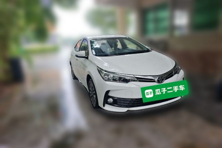 Used Toyota Corolla 2017 Revised Version 1.2T S-CVT GL Front Right 45 Deg