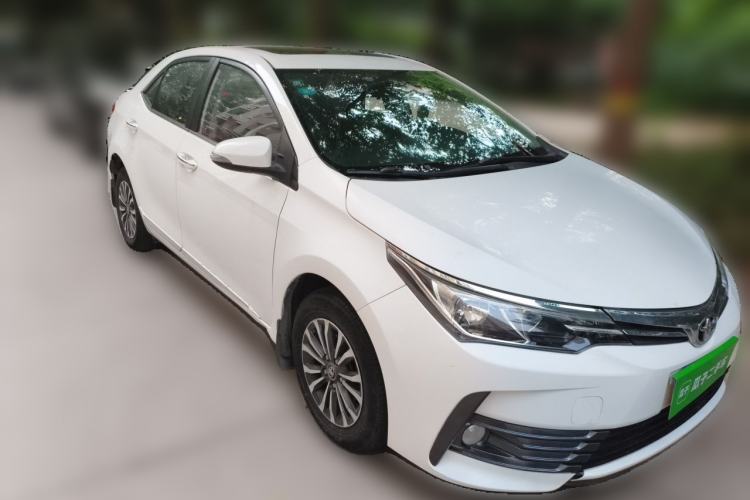 Used Toyota Corolla 2017 Revised Version 1.2T S-CVT GL-i Front Right 45 Deg