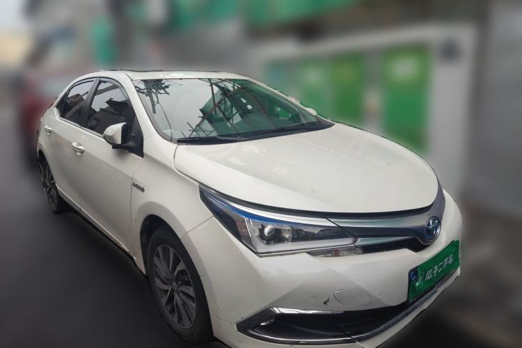 Used Toyota Corolla 2017 Revised Dual-Engine 1.8L E-CVT Elite Edition Front Right 45 Deg