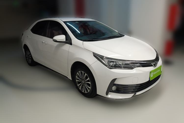 Used Toyota Corolla 2017 Revised Version 1.2T S-CVT GL Front Right 45 Deg