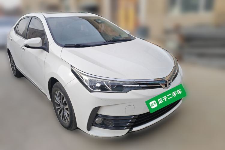 Used Toyota Corolla 2017 Revised Version 1.2T S-CVT GL-i Front Right 45 Deg