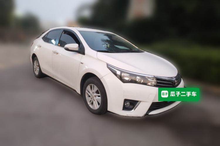 Used Toyota Corolla 2017 1.6L CVT GL Front Right 45 Deg