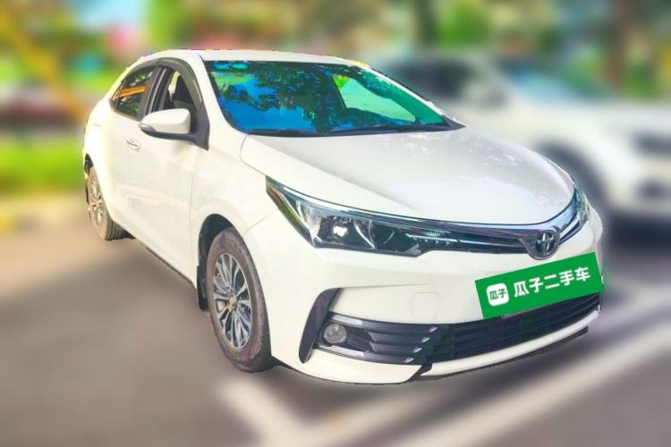 Used Toyota Corolla 2017 Revised Version 1.2T S-CVT GL Front Right 45 Deg