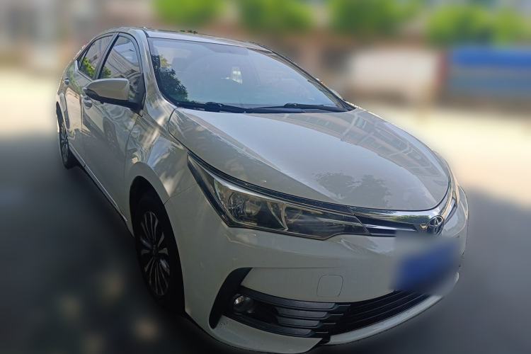 Used Toyota Corolla 2017 Revised Version 1.2T S-CVT GL-i Front Right 45 Deg