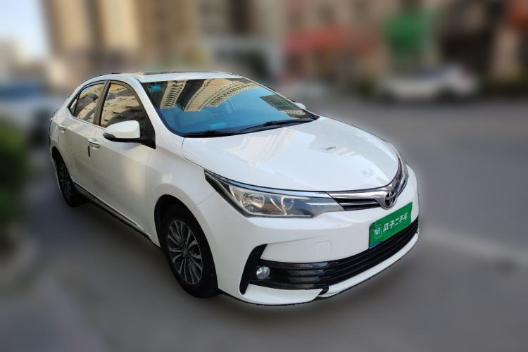 Used Toyota Corolla 2017 Revised Version 1.2T S-CVT GL-i Front Right 45 Deg