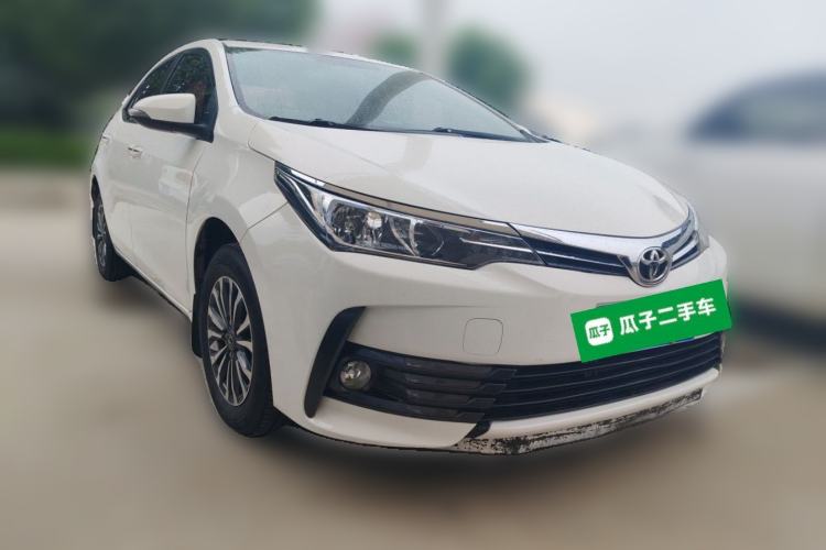 Used Toyota Corolla 2017 Revised Version 1.2T S-CVT GL Front Right 45 Deg