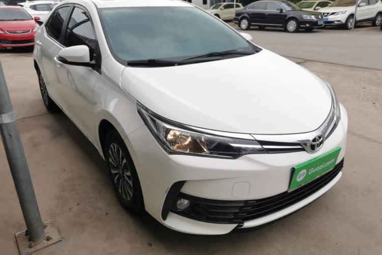 Used Toyota Corolla 2017 Revised Version 1.2T S-CVT GL-i Front Right 45 Deg