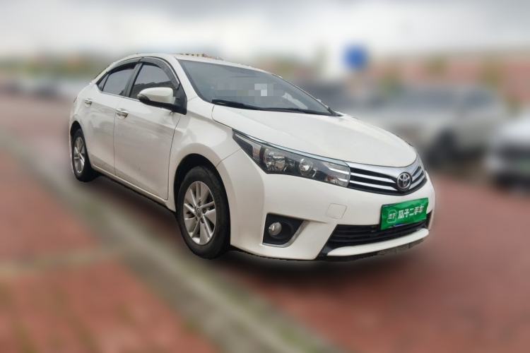 Used Toyota Corolla 2017 1.6L CVT GL Front Right 45 Deg