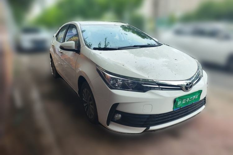 Used Toyota Corolla 2017 Revised Version 1.2T S-CVT GL Front Right 45 Deg