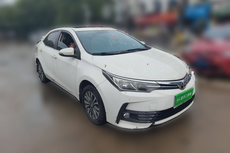 Used Toyota Corolla 2017 Revised Version 1.2T S-CVT GL-i Front Right 45 Deg