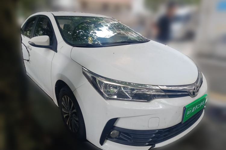 Used Toyota Corolla 2017 1.2T CVT GL Front Right 45 Deg