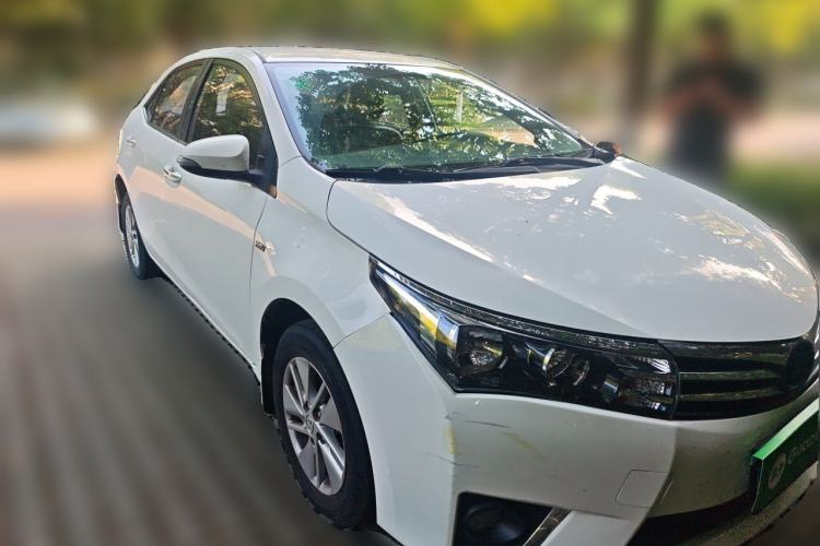 Used Toyota Corolla 2017 1.6L CVT GL Front Right 45 Deg