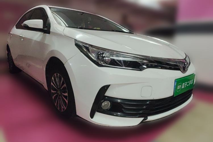 Used Toyota Corolla 2017 Revised Version 1.2T S-CVT GL Front Right 45 Deg