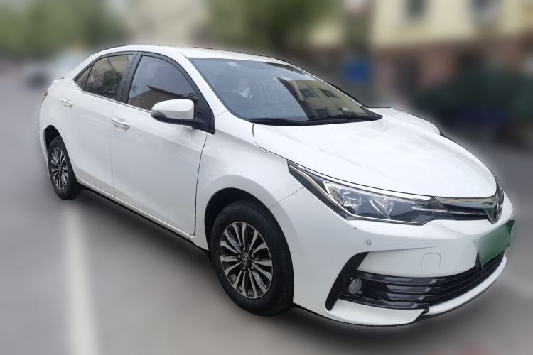 Used Toyota Corolla 2017 Revised Version 1.2T S-CVT GL Front Right 45 Deg