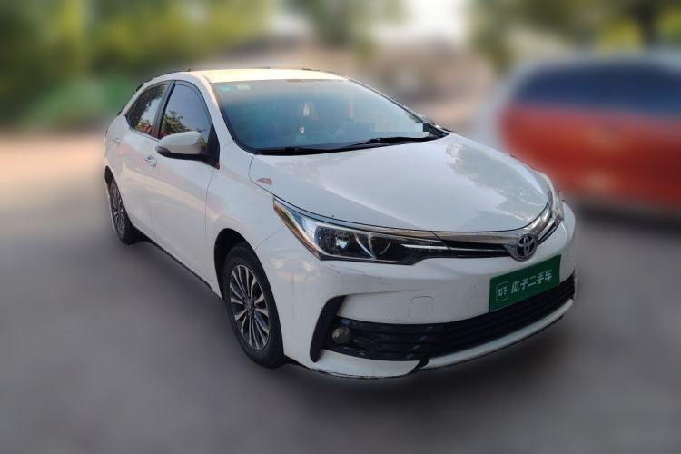 Used Toyota Corolla 2017 Revised Version 1.2T S-CVT GL Front Right 45 Deg