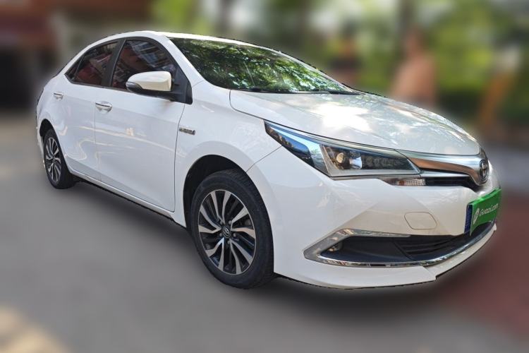 Used Toyota Corolla 2017 Revised Dual-Engine 1.8L E-CVT Leading Edition Front Right 45 Deg
