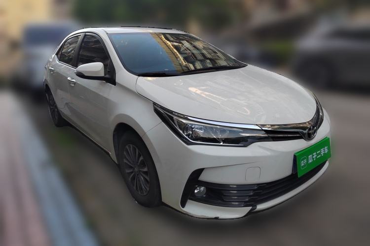 Used Toyota Corolla 2017 Revised Version 1.2T S-CVT GL Front Right 45 Deg