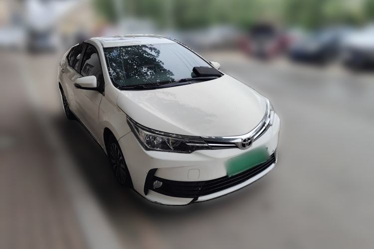 Used Toyota Corolla 2017 Revised Version 1.2T S-CVT GL-i Front Right 45 Deg