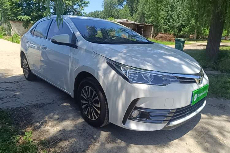 Used Toyota Corolla 2017 Revised Version 1.2T Manual GL Front Right 45 Deg