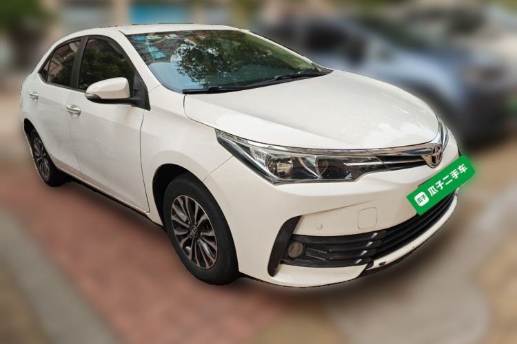 Used Toyota Corolla 2017 Revised Version 1.2T S-CVT GL Front Right 45 Deg
